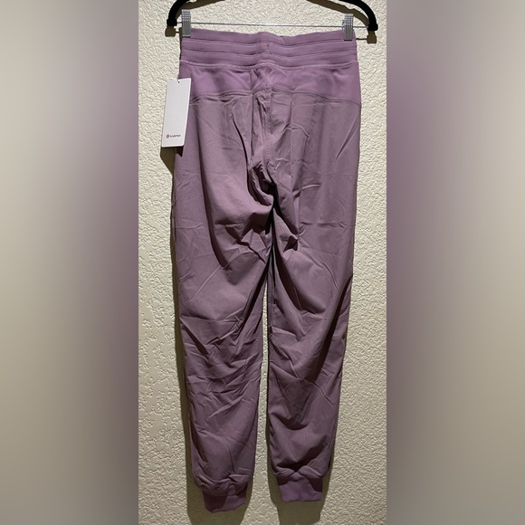 Lululemon NWT Dance Studio Mid Rise Joggers Full Length Luxtreme Lavender Lux 4 - Picture 10 of 15